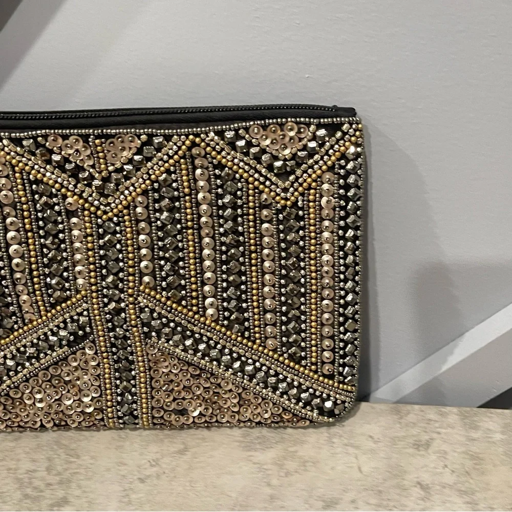 Women’s wristlet | beaded | black, silver gold accent